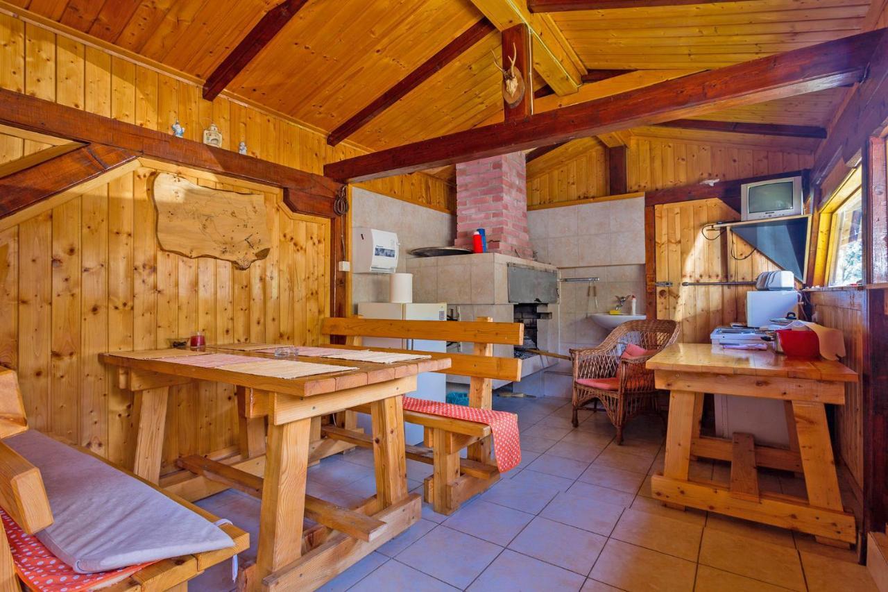 Andrea In Sertic Poljana - Haus Fuer 6 Personen Plitvicka Jezera Bagian luar foto